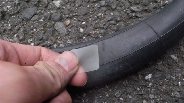 自転車 パンク修理 タイヤ チューブ