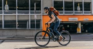 通勤時間も汗をかかずに快適に走ることができる
