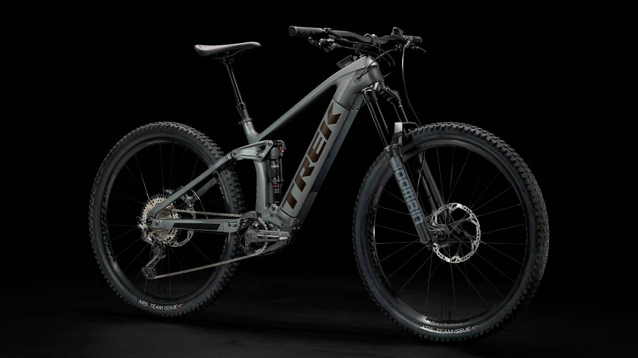 トレック 2022年モデルのフルサスペンション e-MTB「Rail 9.7」発売