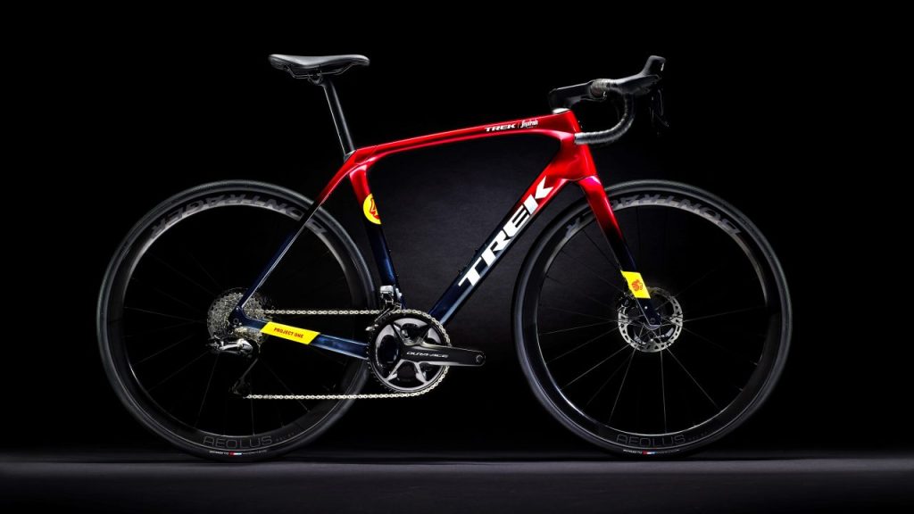 ドマーネ　2023　TREK　DOMANE
