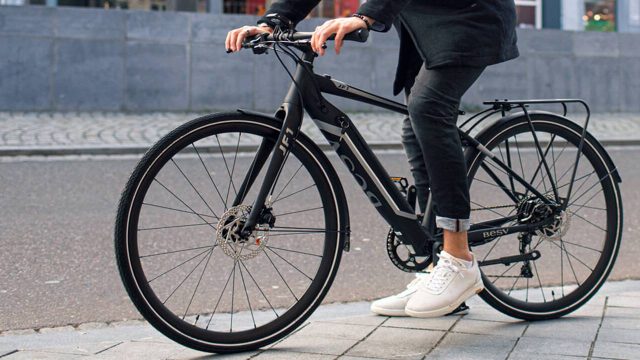 電動クロスバイクの人気・おすすめモデルを紹介!相場価格や選び方も解説