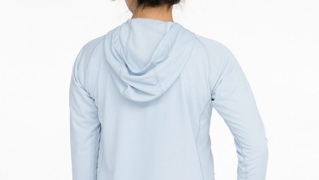 今年はモンベルで紫外線対策!UVカットのパーカ&日焼け対策アームカバー