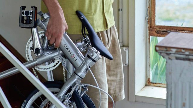 持ち運べる折りたたみ自転車おすすめ10選!電車にも軽々乗せられる小型モデルを紹介